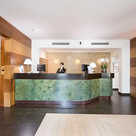 Hotel Quality Nova Domus 3*