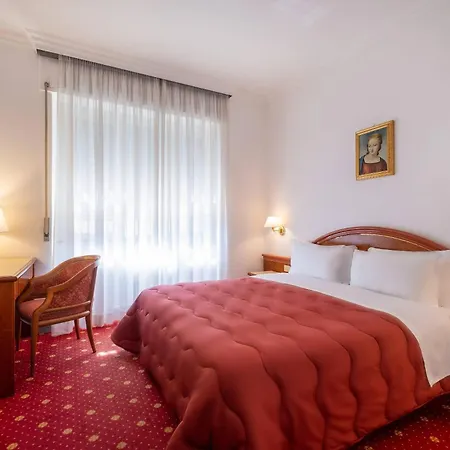 Hotel Quality Nova Domus 3*