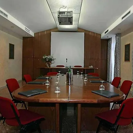 Quality Nova Domus 4* Róma