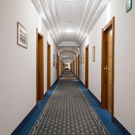 Hotel Quality Nova Domus 3*