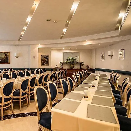 Quality Nova Domus Szálloda