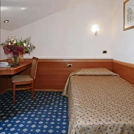 Hotel Quality Nova Domus 3*