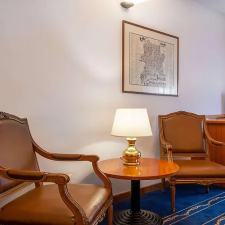 Hotel Quality Nova Domus 4*