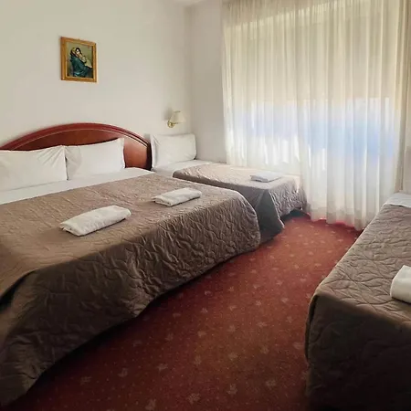 Quality Nova Domus Hotel 3*