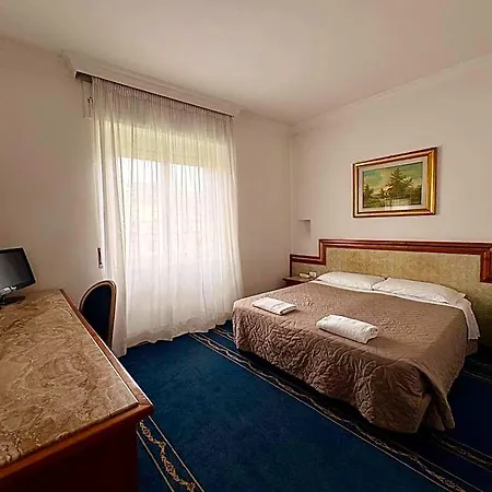 Hotel Quality Nova Domus 4*