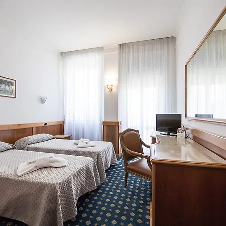 Hotel Quality Nova Domus 4*