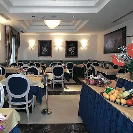 Hotel Quality Nova Domus 4*