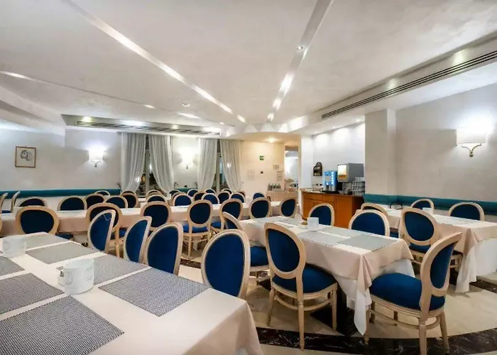 诺瓦多姆斯品质酒店