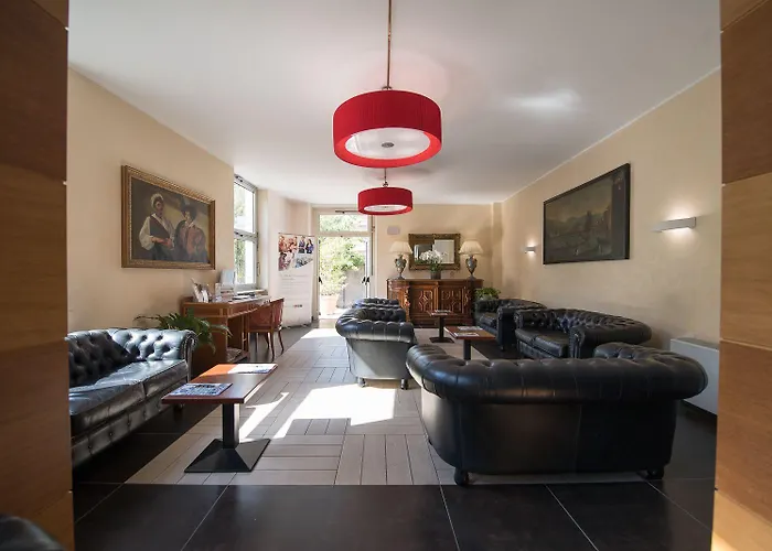 诺瓦多姆斯品质酒店 4*