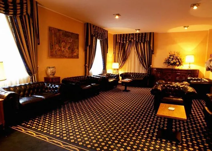 诺瓦多姆斯品质酒店 4*