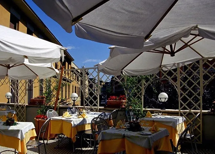 Quality Nova Domus Otel 4*