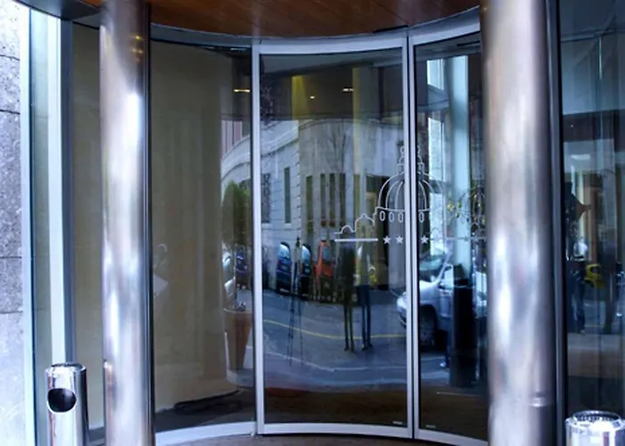 Otel Quality Nova Domus