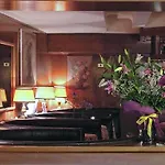 Hotel Quality Nova Domus 4*