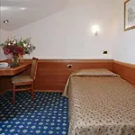 Hotel Quality Nova Domus 4*