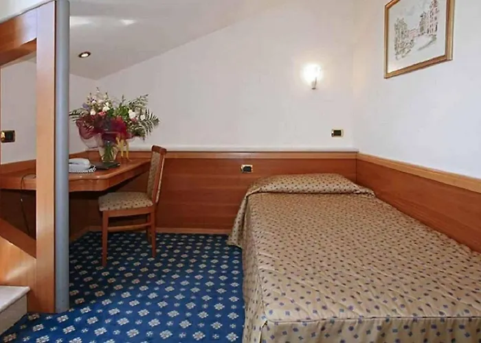 Hotel Quality Nova Domus 4*